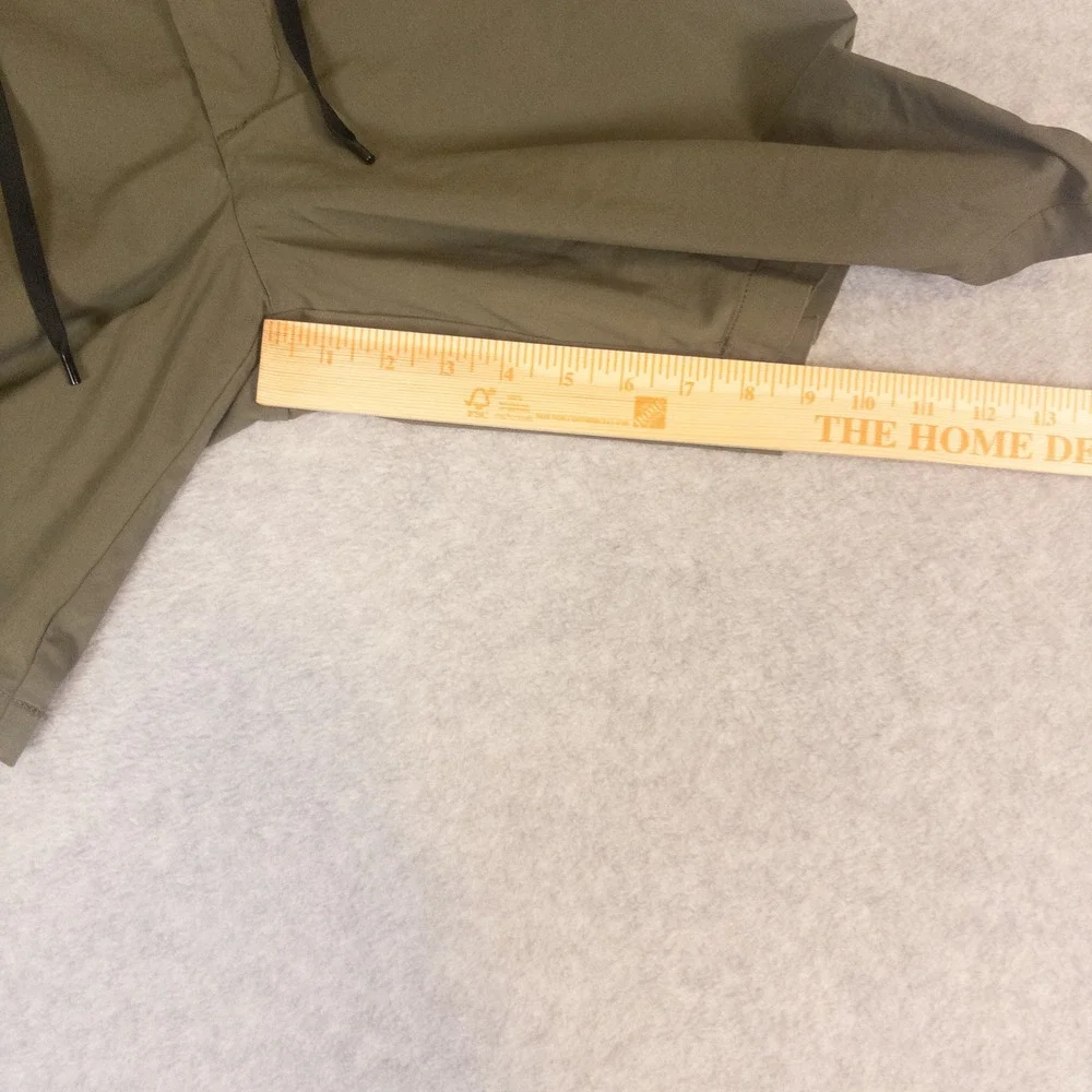 Goodfellow &‎ Co Linden Tech Shorts Mens 40 Olive Green 9 Inch Inseam Drawstring